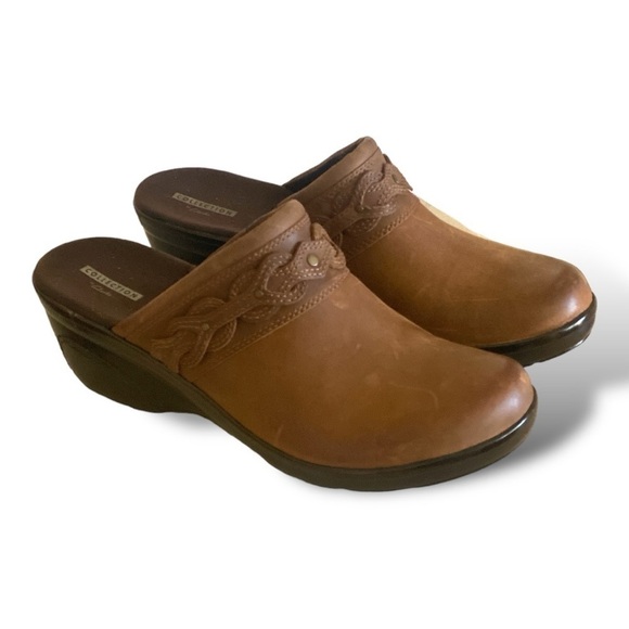 CLARKS Marion Coreen DARK TAN Wedge Mules Clog 2 1/2” Size 11  NW…Minimalist - Picture 7 of 14